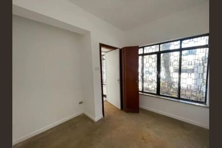 Casa à venda com 250m², 5 quartos e 3 vagas Casa à venda com 250m², 5 quartos e 3 vagasFoto 16