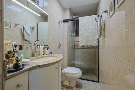 Apartamento à venda com 176m², 4 quartos e 2 vagas