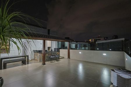 Apartamento à venda com 176m², 4 quartos e 2 vagas
