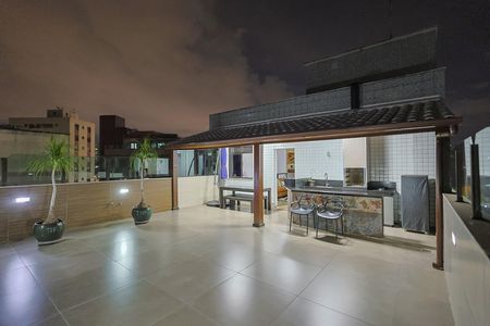 Apartamento à venda com 176m², 4 quartos e 2 vagas