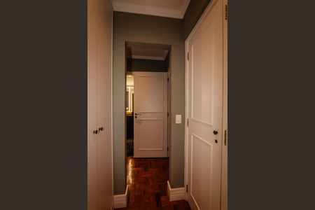 Apartamento para alugar com 112m², 2 quartos e 2 vagas Apartamento para alugar com 112m², 2 quartos e 2 vagasCloset