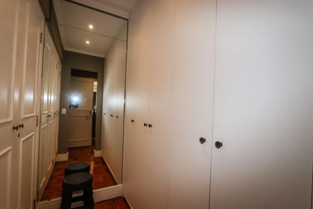 Apartamento para alugar com 112m², 2 quartos e 2 vagas Apartamento para alugar com 112m², 2 quartos e 2 vagasCloset