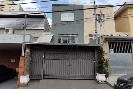 Casa para alugar com 140m², 2 quartos e sem vagaFachada
