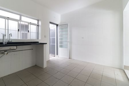 Casa para alugar com 140m², 2 quartos e sem vagaCozinha 