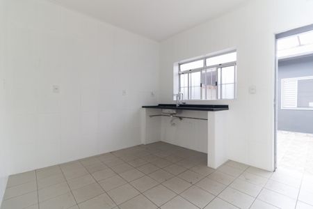 Casa para alugar com 140m², 2 quartos e sem vagaCozinha 