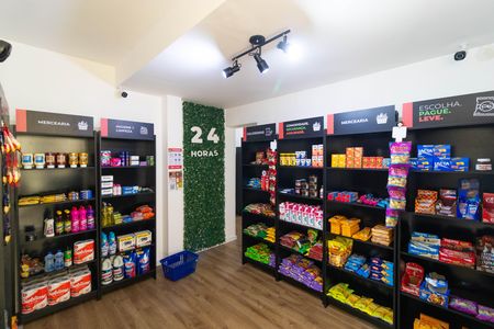 Apartamento para alugar com 60m², 2 quartos e 1 vaga Apartamento para alugar com 60m², 2 quartos e 1 vagaÁrea comum - Mini mercado