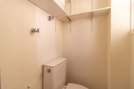Apartamento para alugar com 60m², 2 quartos e 1 vaga Apartamento para alugar com 60m², 2 quartos e 1 vagaBanheiro de serviço