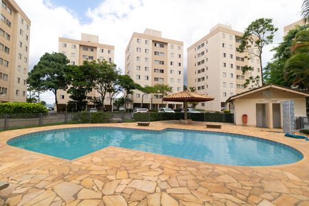 Apartamento para alugar com 60m², 2 quartos e 1 vaga Apartamento para alugar com 60m², 2 quartos e 1 vagaÁrea comum - Piscina