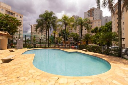 Apartamento para alugar com 60m², 2 quartos e 1 vaga Apartamento para alugar com 60m², 2 quartos e 1 vagaÁrea comum - Piscina