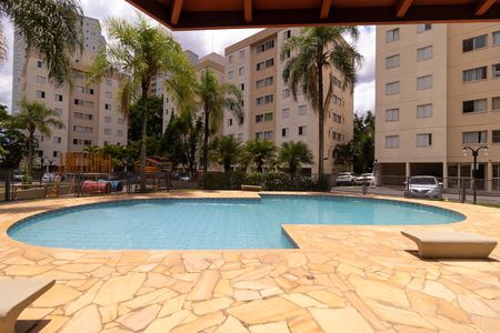 Apartamento para alugar com 60m², 2 quartos e 1 vaga Apartamento para alugar com 60m², 2 quartos e 1 vagaÁrea comum - Piscina