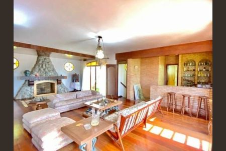 Casa à venda com 5 quartos, 520m² em Mangabeiras, Belo Horizonte