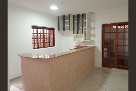 Casa para alugar com 1 quarto, 70m² em Vila Irmaos Arnoni, São Paulo