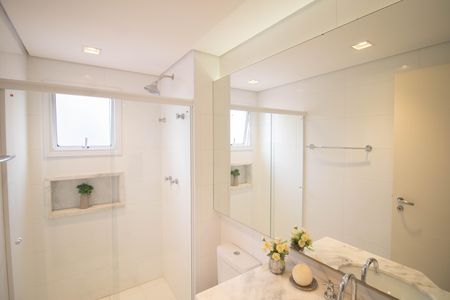 Apartamento à venda com 205m², 4 quartos e 4 vagasBANHEIRO
