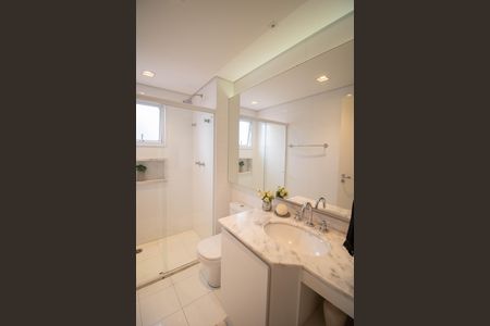 Apartamento à venda com 205m², 4 quartos e 4 vagasBANHEIRO