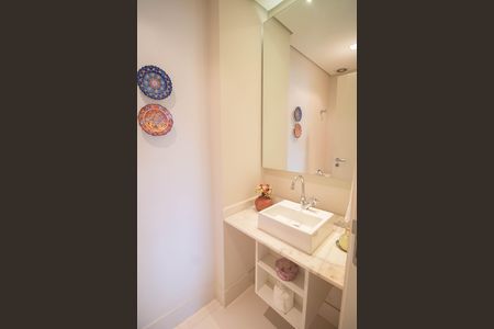 Apartamento à venda com 205m², 4 quartos e 4 vagasLAVABO