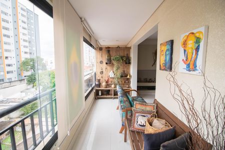 Apartamento à venda com 205m², 4 quartos e 4 vagasVARANDA DA SALA E ÁREA GOURMET