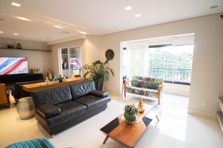 Apartamento à venda com 205m², 4 quartos e 4 vagasSALA