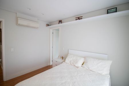 Apartamento à venda com 205m², 4 quartos e 4 vagasSUÍTE 2