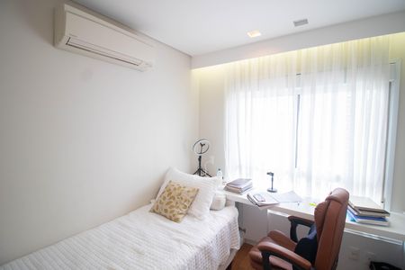 Apartamento à venda com 205m², 4 quartos e 4 vagasQUARTO 4