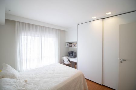 Apartamento à venda com 205m², 4 quartos e 4 vagasSUÍTE 2