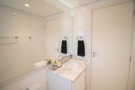 BANHEIRO de apartamento à venda com 4 quartos, 205m² em Santana, São Paulo