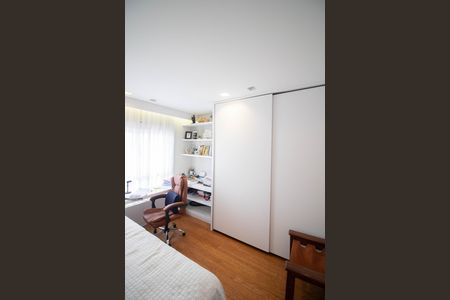 Apartamento à venda com 205m², 4 quartos e 4 vagasQUARTO 4
