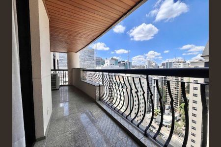 Apartamento à venda com 156m², 3 quartos e 3 vagas