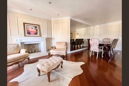 Apartamento à venda com 156m², 3 quartos e 3 vagas