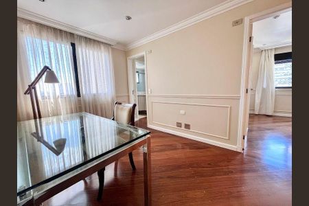 Apartamento à venda com 156m², 3 quartos e 3 vagas