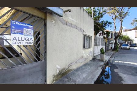 Casa para alugar com 60m², 1 quarto e 1 vagaFachada + plaquinha