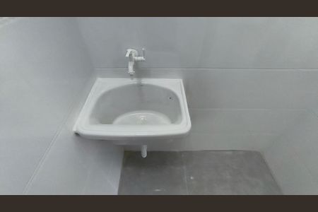 Casa para alugar com 60m², 1 quarto e 1 vagaÁrea de Serviço