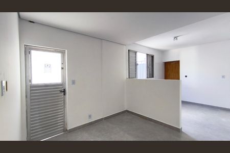 Casa para alugar com 60m², 1 quarto e 1 vagaSala