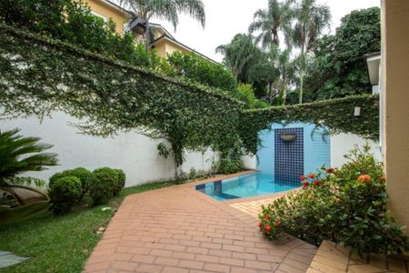 Casa de Condomínio à venda com 4 quartos, 250m² em Jardim Morumbi, São Paulo