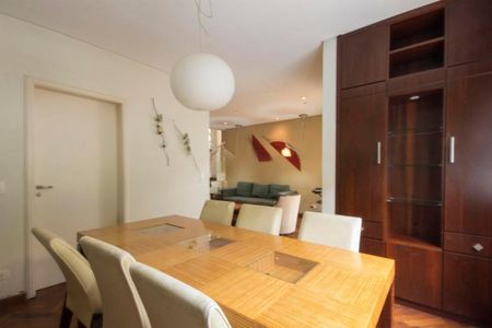 Casa de Condomínio à venda com 4 quartos, 250m² em Jardim Morumbi, São Paulo