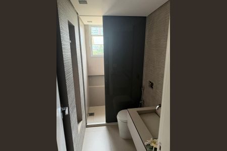 Apartamento para alugar com 69m², 2 quartos e 2 vagas Apartamento para alugar com 69m², 2 quartos e 2 vagasBanheiro