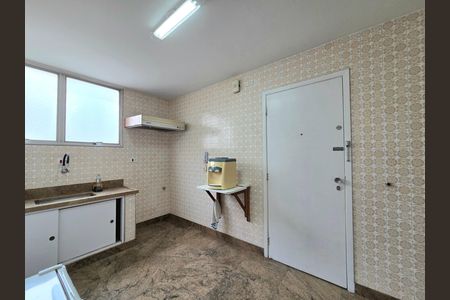 Apartamento para alugar com 111m², 2 quartos e 1 vaga Apartamento para alugar com 111m², 2 quartos e 1 vagaCozinha