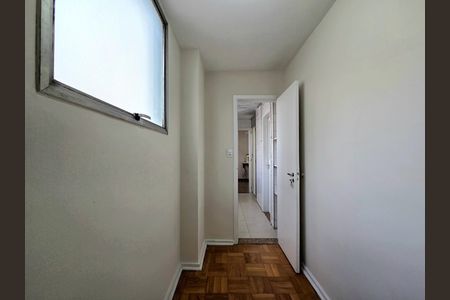 Quarto de Serviço de apartamento para alugar com 2 quartos, 111m² em Itaim Bibi, São Paulo