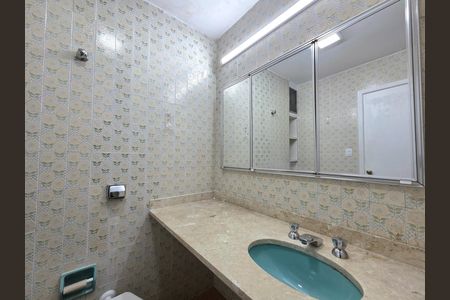 Apartamento para alugar com 111m², 2 quartos e 1 vaga Apartamento para alugar com 111m², 2 quartos e 1 vagaBanheiro da Suíte