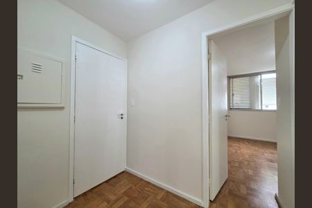 Apartamento para alugar com 111m², 2 quartos e 1 vaga Apartamento para alugar com 111m², 2 quartos e 1 vagaCorredor