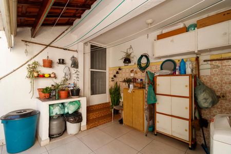 Casa à venda com 184m², 4 quartos e 2 vagas Casa à venda com 184m², 4 quartos e 2 vagasÁrea de Serviço