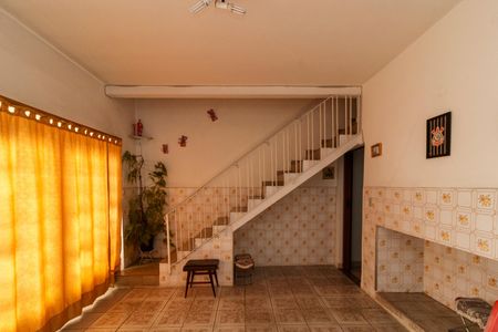 Casa à venda com 184m², 4 quartos e 2 vagas Casa à venda com 184m², 4 quartos e 2 vagasGaragem
