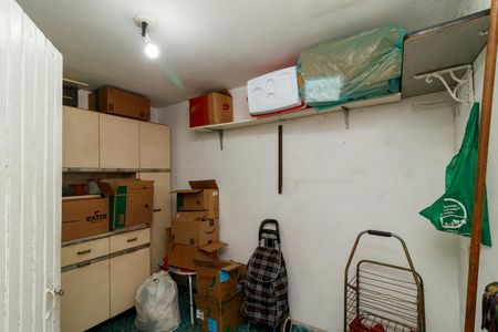 Casa à venda com 184m², 4 quartos e 2 vagas Casa à venda com 184m², 4 quartos e 2 vagasCasa 2