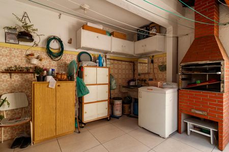 Casa à venda com 184m², 4 quartos e 2 vagas Casa à venda com 184m², 4 quartos e 2 vagasÁrea de Serviço