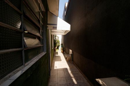 Casa à venda com 184m², 4 quartos e 2 vagas Casa à venda com 184m², 4 quartos e 2 vagasÁrea externa