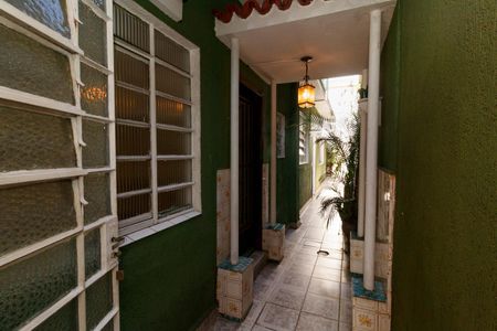 Casa à venda com 184m², 4 quartos e 2 vagas Casa à venda com 184m², 4 quartos e 2 vagasÁrea externa