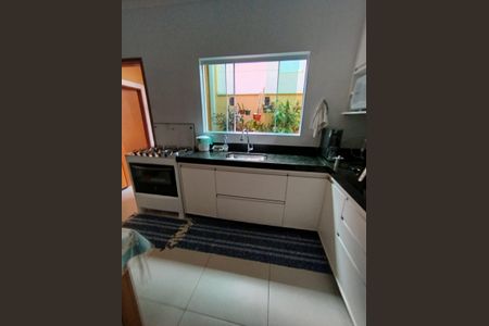 Cozinha de casa para alugar com 2 quartos, 123m² em Jardim Portugal, São José dos Campos