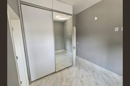 Casa à venda com 170m², 3 quartos e 4 vagas