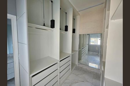 Casa à venda com 170m², 3 quartos e 4 vagas