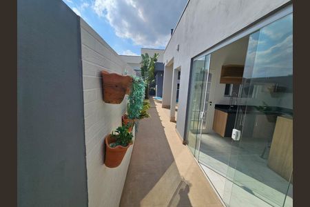 Casa à venda com 170m², 3 quartos e 4 vagas