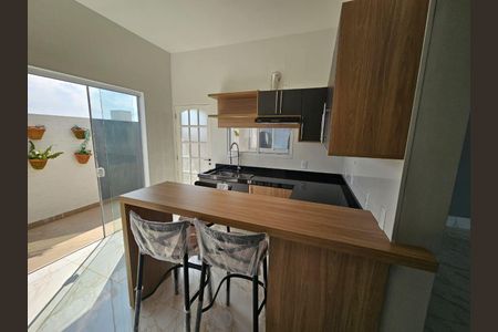 Casa à venda com 170m², 3 quartos e 4 vagas
